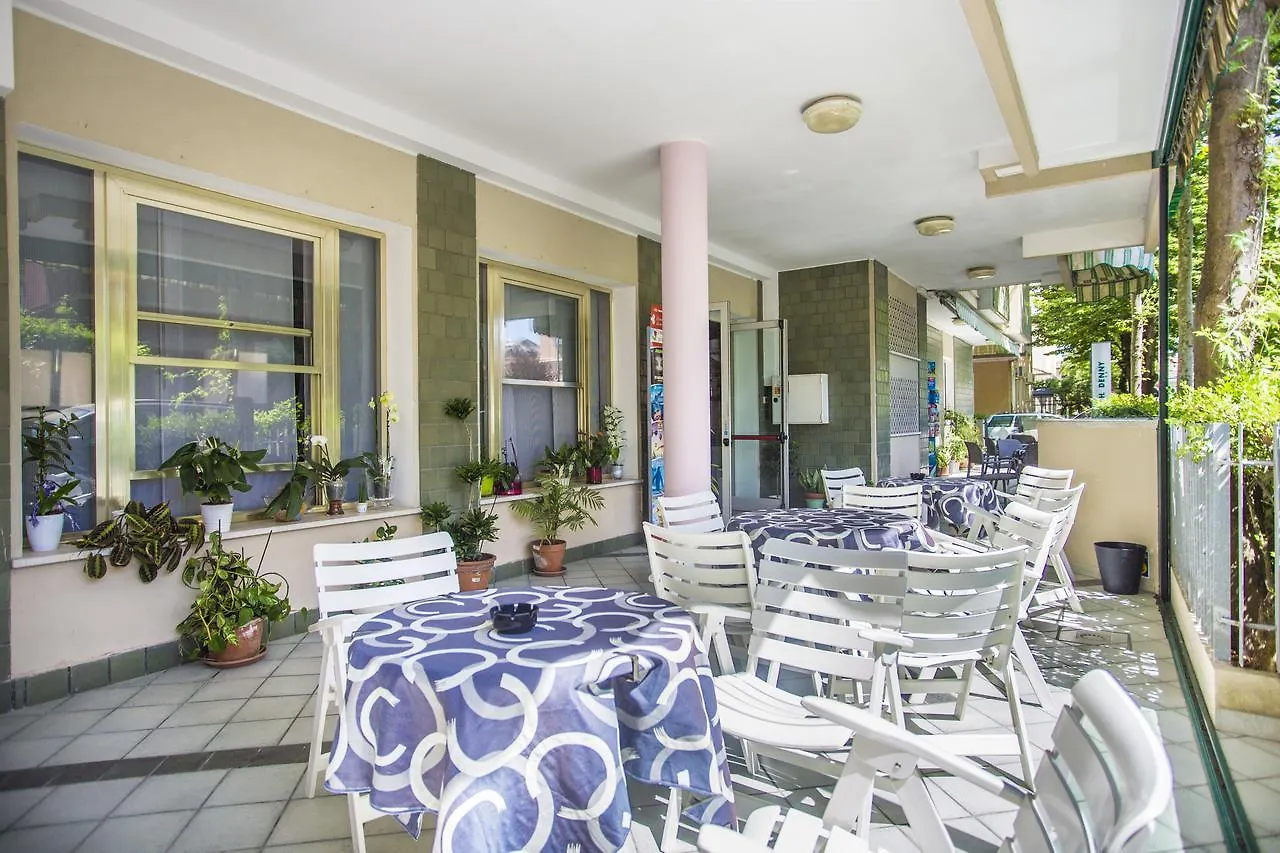 ** Hotel Albergo Villa Denny Rimini Włochy